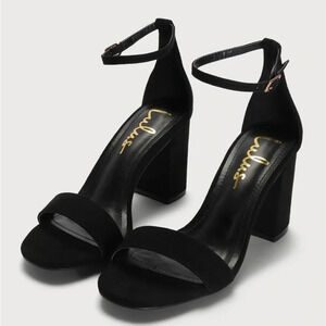 Lulus Arylee Black Faux Suede‎ Sandal Block Heels Strappy Ankle Strap Sz 9